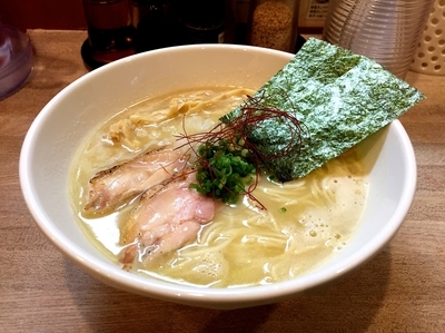 「濃厚鶏白湯そば」@麺屋 皇鶏の写真