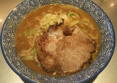 「[限定]本格！炙り味噌らぁ麺　780円」@豚骨一燈の写真