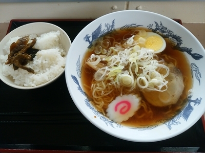 「ラーメンセット(並盛)520円」@たかべん 0番線ホーム店の写真