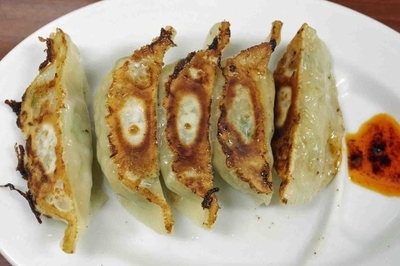 「野菜たっぷり焼餃子5個220円」@ちょっと美味しい中華食堂 大門の写真