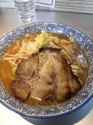 「12月限定 本格！炙り味噌らぁ麺」@豚骨一燈の写真