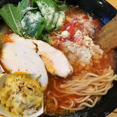 「THE★TOMATO　完熟トマトラーメンとクリスマスリゾット」@横浜家系ラーメン 天辺家の写真