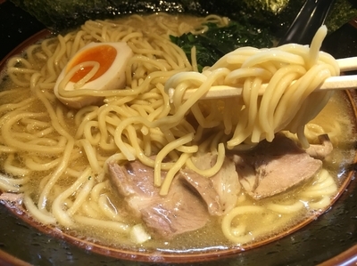 「らぁめん（＋大盛¥200）」@大宮らぁめんの写真