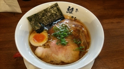 「醤油らぁ麺」@麺や維新の写真
