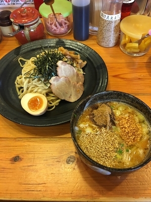 「特製つけ麺 味噌 780円 唐揚げセット220円」@房総豚骨ラーメン こてメン堂の写真