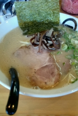 「白とんこつ 細麺 バリカタ」@博多拉麺 KAZUの写真