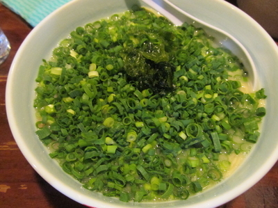 「青ネギ入り　「880円」」@らーめん まる玉 両国店の写真