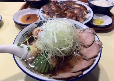 「チャーシュー麺+味付玉子+白髪葱」@手作り餃子ラーメン まる長の写真