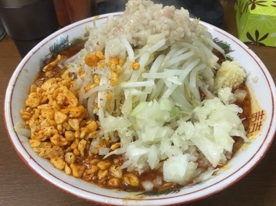 「ミニラーメン＋辛味＋豚2枚」@らーめん おうか 松戸松飛台店の写真