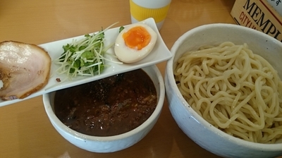 「つけ麺：ＫＵＲＯ」@KÜCHEの写真