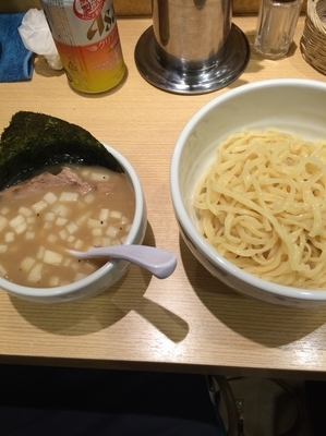 「ホタテの69つけ麺＋玉ねぎ」@SHINBASHI おらがの写真