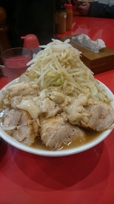 「ラーメン豚あり追加豚2枚」@用心棒Ⅱ階の写真