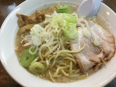 「しょうゆらーめん」@こってりらーめん 誉の写真