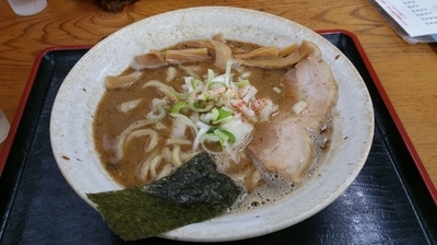 「ラーメン　中盛」@つけめん・らあめん 福は内の写真