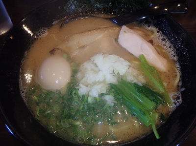 「味玉鶏白湯らーめん(850円)」@六代目 麺処「まるは」極 西船橋店の写真