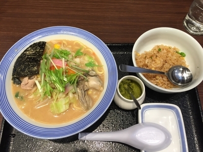 「かきちゃんぽん みそ スモール」@長崎ちゃんぽん リンガーハット 阪急大井町ガーデン店の写真