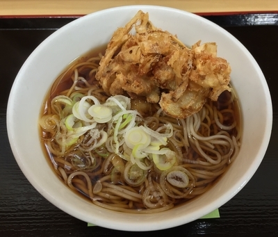 「豚生と紅姜天のかき揚げそば（￥500）」@いろり庵きらく 八王子店の写真
