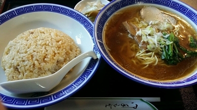 「Bセット( 100円増ラーメン普通サイズとチャーハン)」@麺’s倶楽部 莱人の写真
