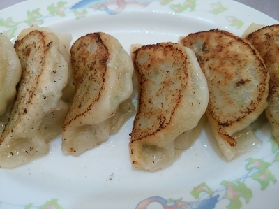 「ギョーザ500円」@中華料理 東苑 富岡店の写真