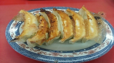 「焼餃子　210円」@正嗣 駒生店の写真