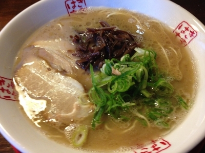 「本白味(ふつう)＋替玉(やわ)」@きまぐれ八兵衛 安曇野本店の写真