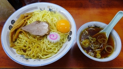 「油そば：並（650円）＋生玉子（50円）＋スープ（50円）」@珍々亭の写真