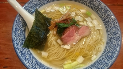 「手揉み中華蕎麦 塩、細ストレート」@麺処 ほん田の写真