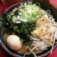 ラーメン中盛 ワカメ 野菜