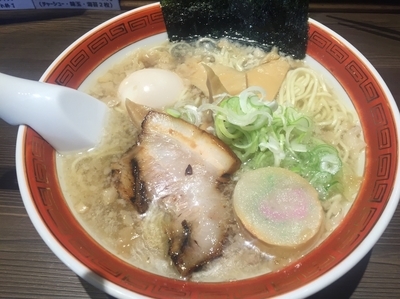 「白醤油味玉背脂ラーメン（850円）」@拉麺5510の写真