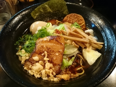 「焦がし醤油ラーメン(鶏)750円＋味玉(ラーパス)」@麺家 うえだの写真