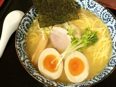 「味玉らーめん（塩）」@らーめんなが田 その二の写真