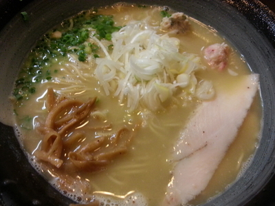 「純鶏白湯（塩）700円」@鶏々 TORIDORIの写真