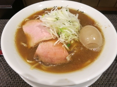 「豚鶏魚貝らぁ麺　　700円」@麺庵ちとせの写真