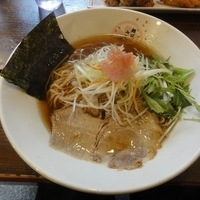 桜醤油らぁめん（全粒粉入り麺）