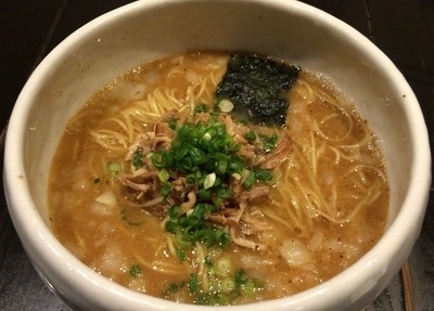 「掛け豚そば 800円」@俺の空 新宿店の写真