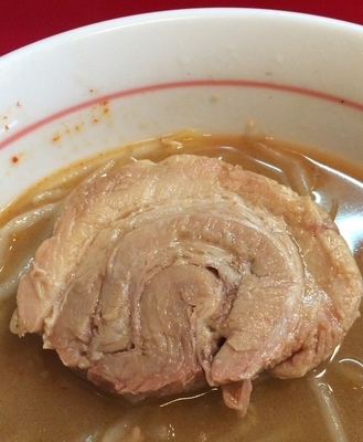 「ラーメン麺半分 ニンニク　辛揚げ別皿で 730円」@千里眼の写真