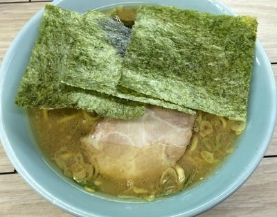 「ラーメン 味濃い目 アブラ多め 620円」@らすた 代々木支店の写真