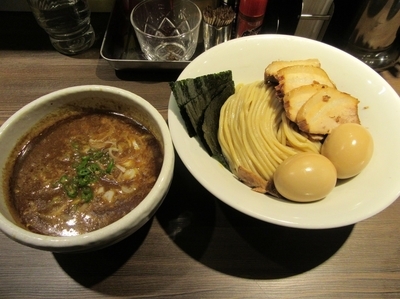 「特製サバカレーつけめん（１０００円）＋味玉」@つけ麺 一燈の写真