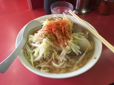 「小ラーメン+野菜少なめ　700円」@ラーメン二郎 桜台駅前店の写真