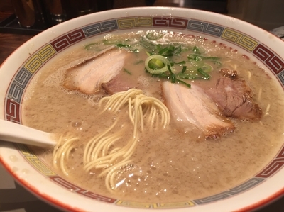 「シロマルベース 700円」@一風堂 大森店の写真