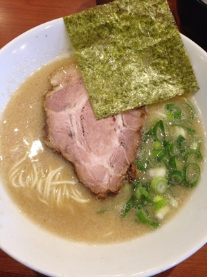 「らーめん＋替え玉」@らーめん専門店 小川 町田小山本店の写真