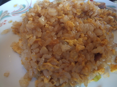 「昔ながらのラーメン醤油＆半チャーハンセット800円」@赤門の写真