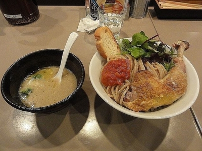 「12月29日限定ホロホロ鶏のクリーム煮込みつけ麺　950円」@つけ麺 五ノ神製作所の写真