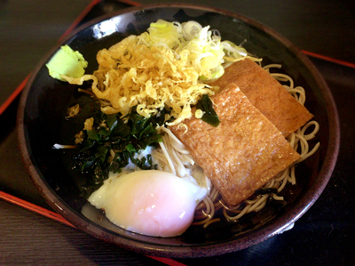 「きつねそば・冷(350円)+たまご(クーポン)」@ゆで太郎 菊川店の写真