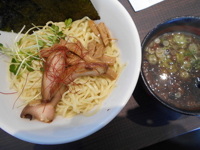「焙煎ねぎつけ麺・大盛り750円」@鶏がら屋の写真