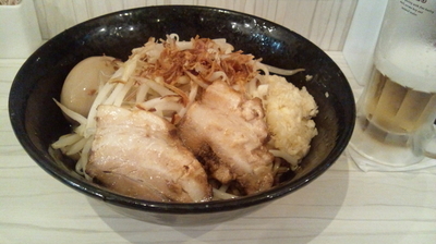 「豚醤油まぜそば　麺少なめ　味玉おまけ」@麺バカ息子の写真