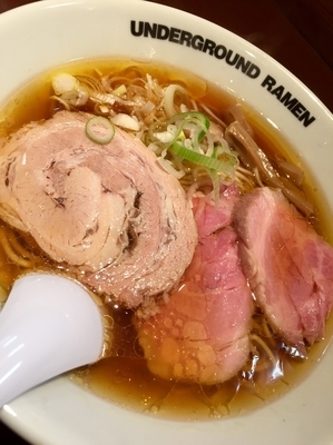 「【本日の限定】鶏そば￥750」@UNDER GROUND RAMENの写真