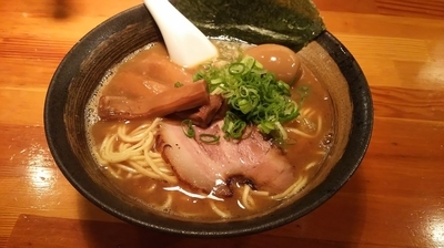 「味玉らーめん」@瞠 池袋店の写真