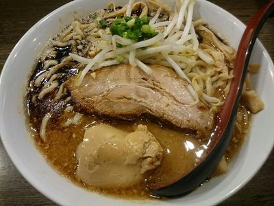 「隼みそらーめん、わけありあじ玉」@らーめん楓の写真