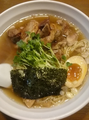 「正油あぶりチャーシュー麺」@Dragon Noodle's ドラゴンラーメンの写真